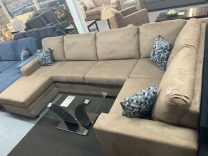 Harlow Brown micro Sectional 🇨🇦