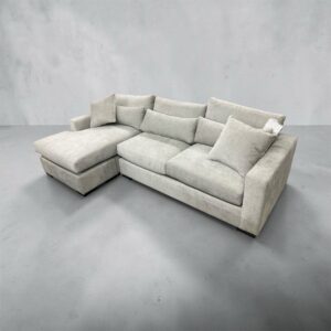MADE IN CANADA Sectional #7536